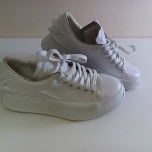Banu One Shoe One Story 3D White Women Sneakers Sz 6.5 Futuristic READ